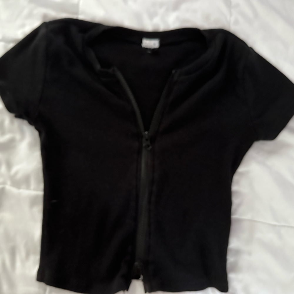 Garage crop top